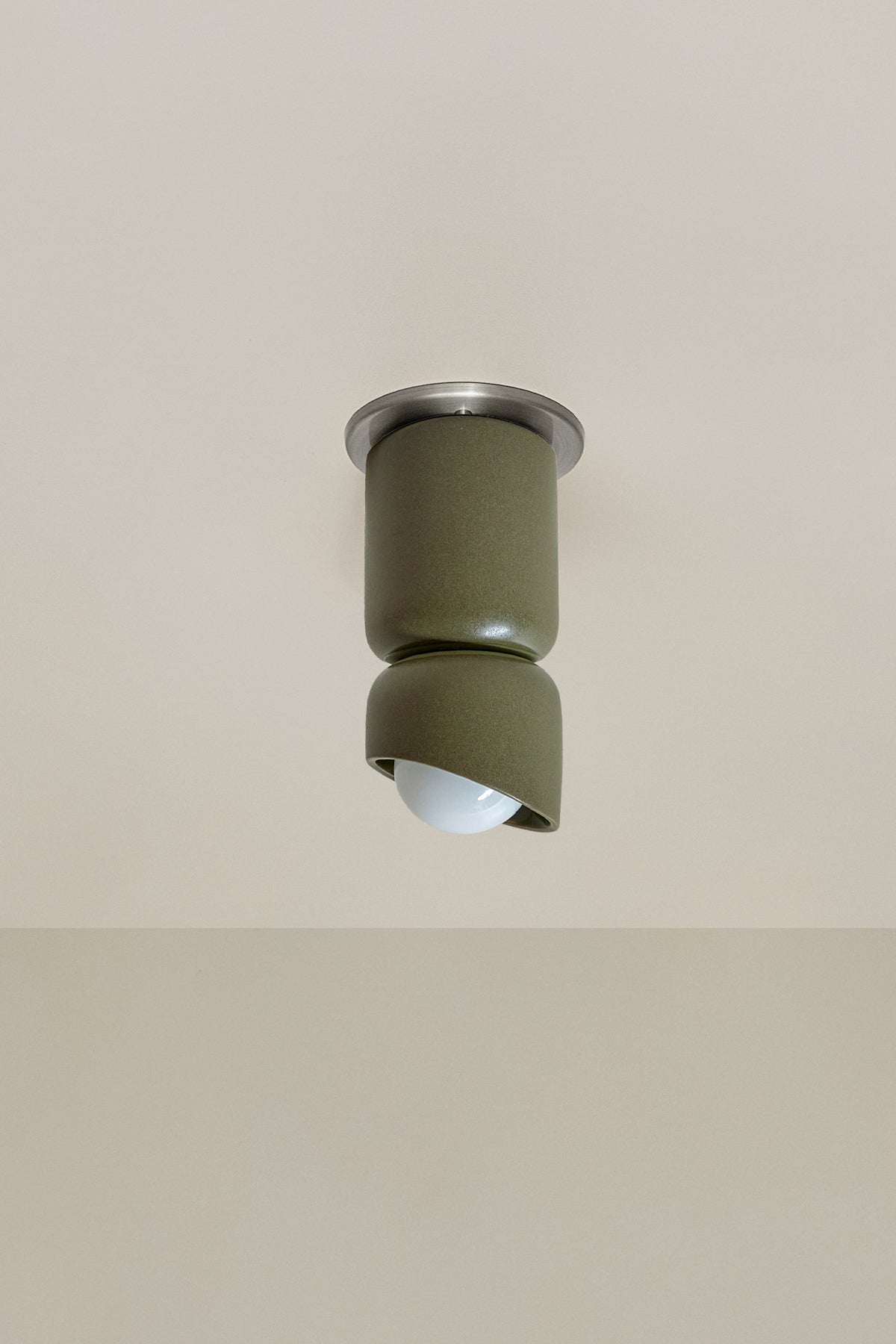 Terra 1.5 Ceiling Light, Slim Base