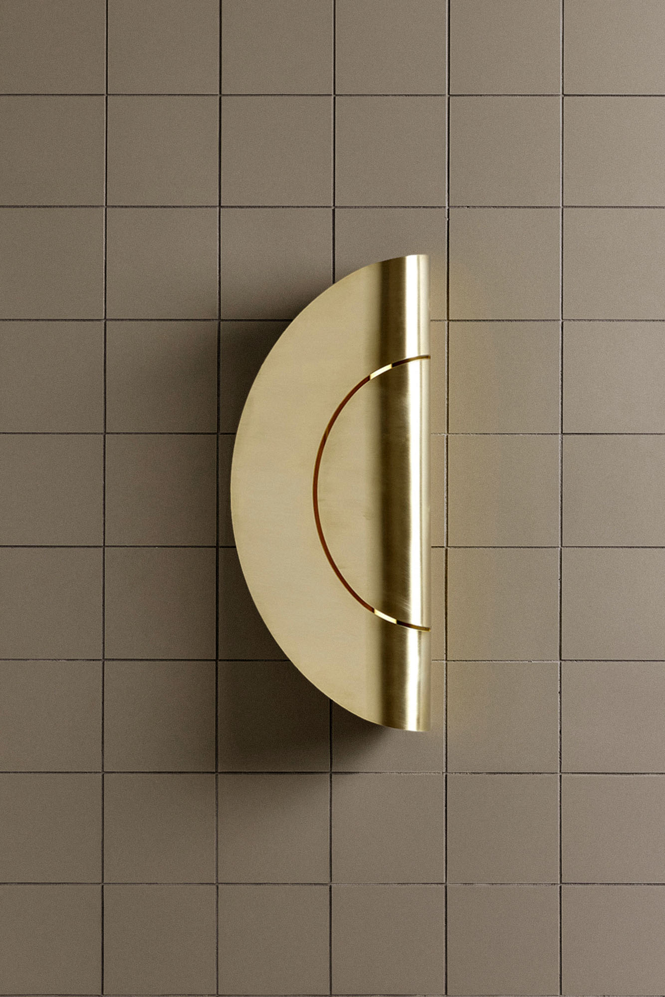 Furl Circle Wall Light