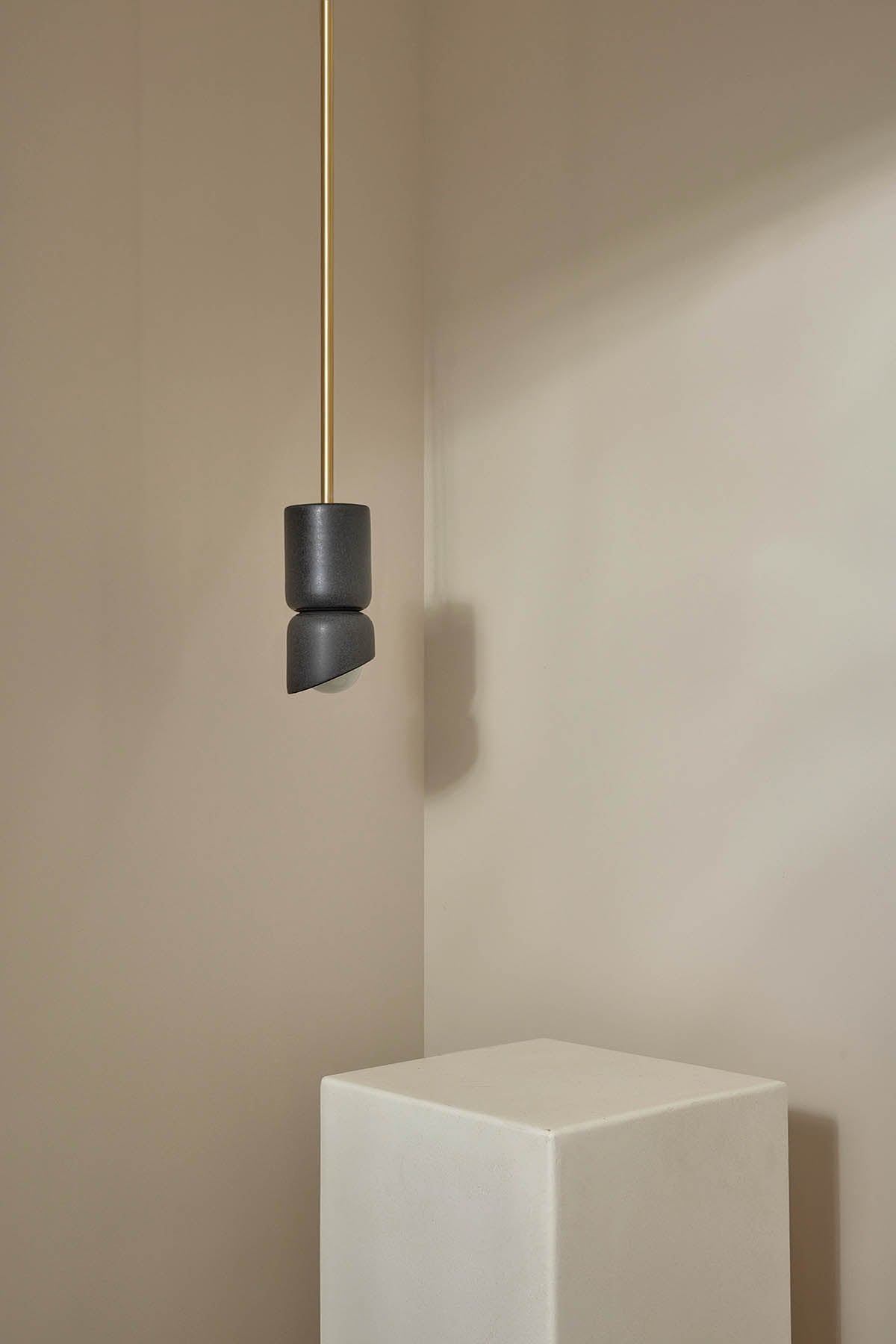 Terra 1.5 Pendant Light - Solid Rod