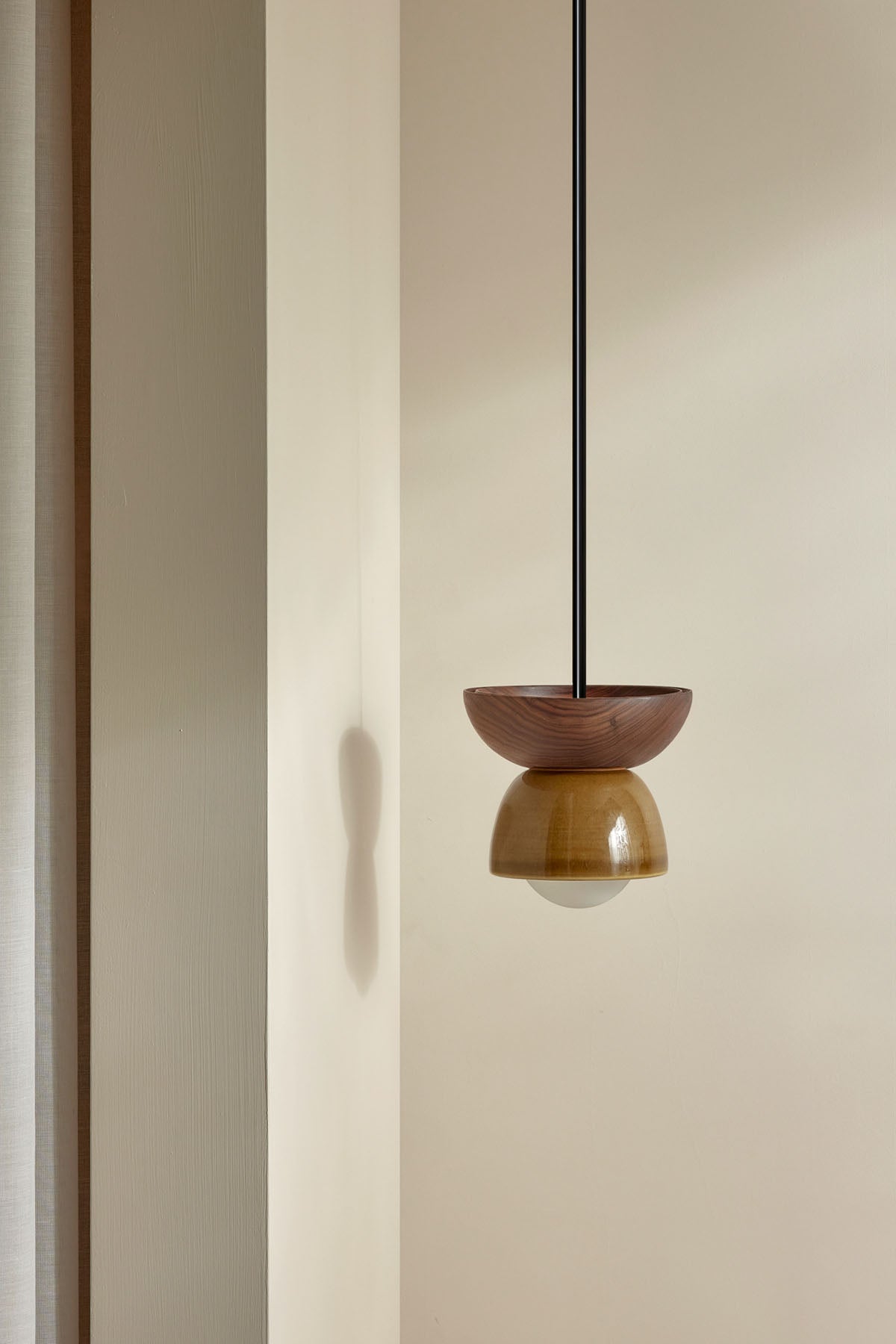 Terra 00 Pendant Light - Solid Rod