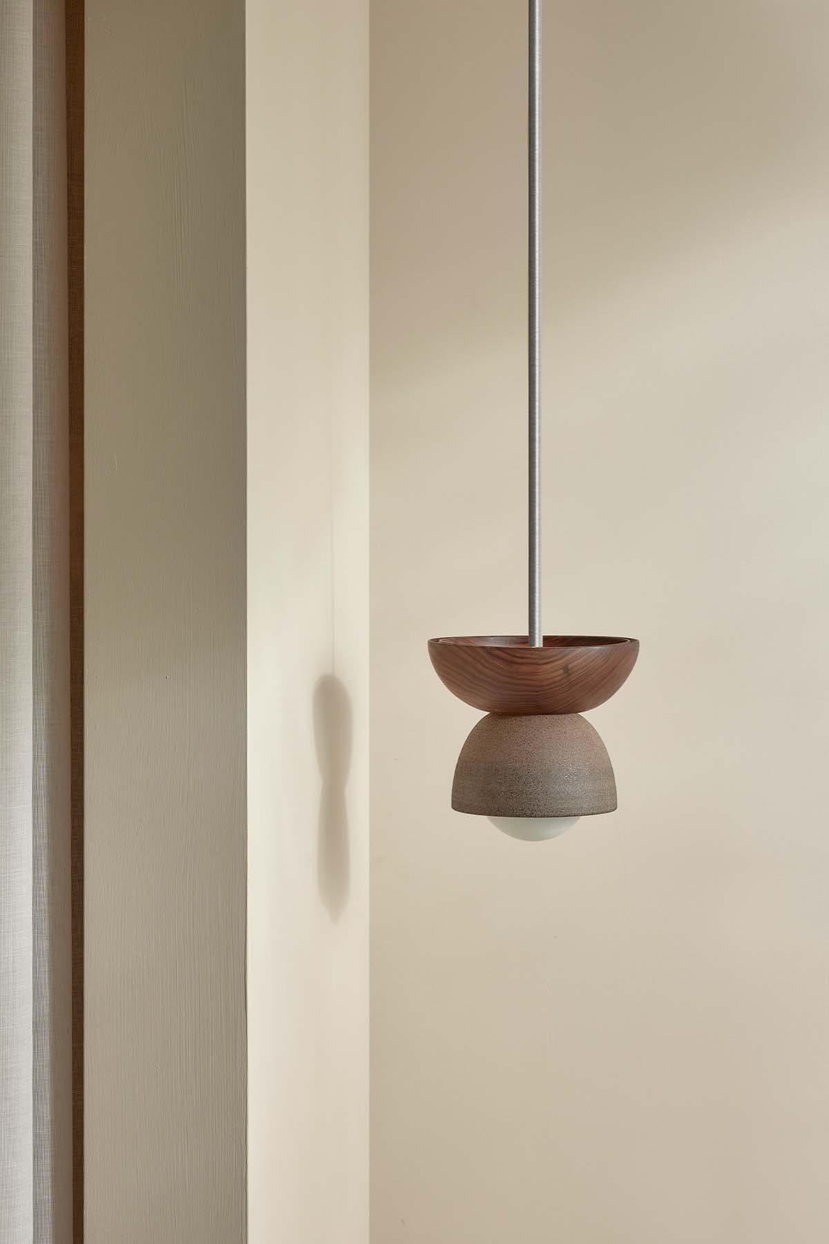 Terra 00 Pendant Light - Solid Rod