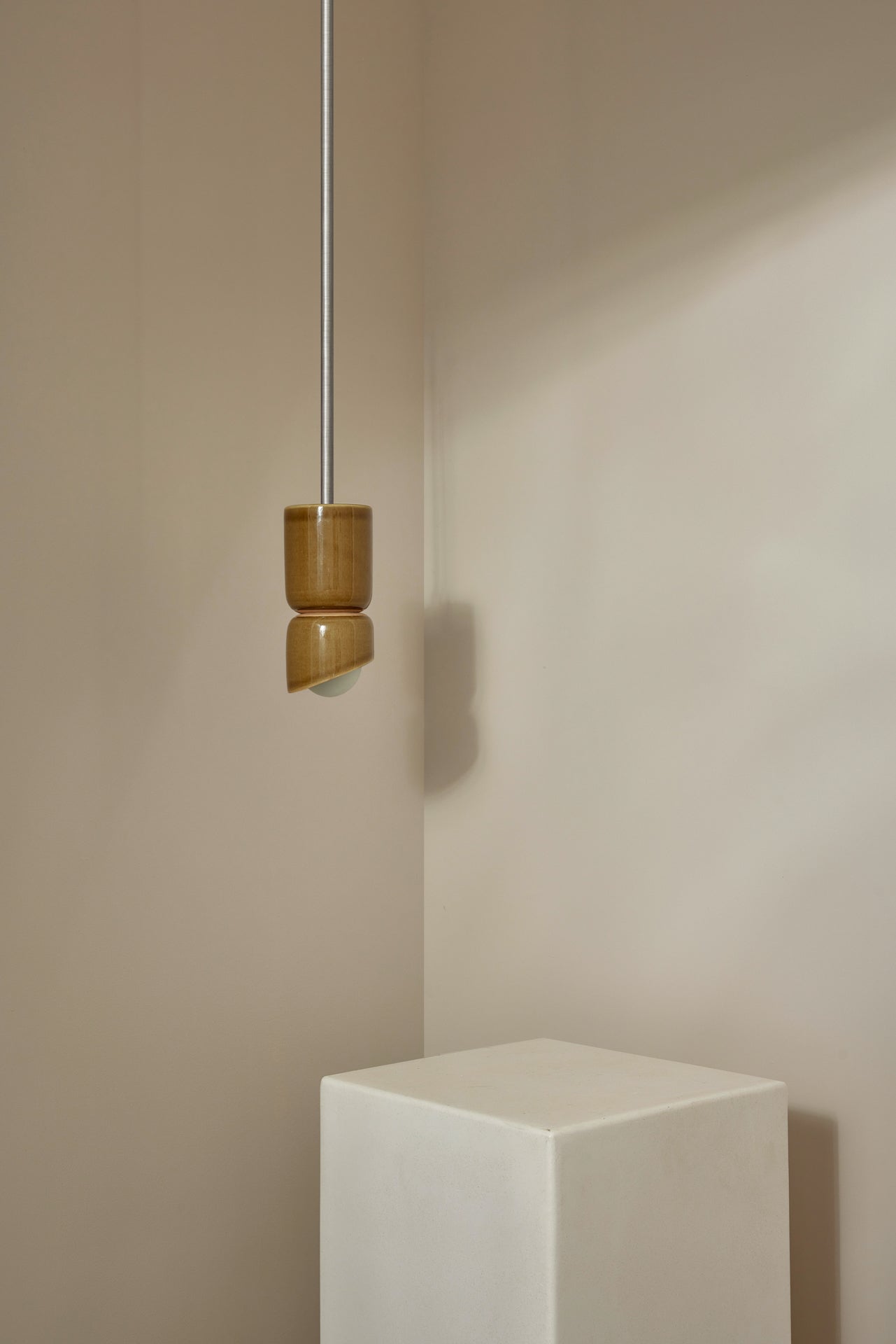 Terra 1.5 Pendant Light - Solid Rod