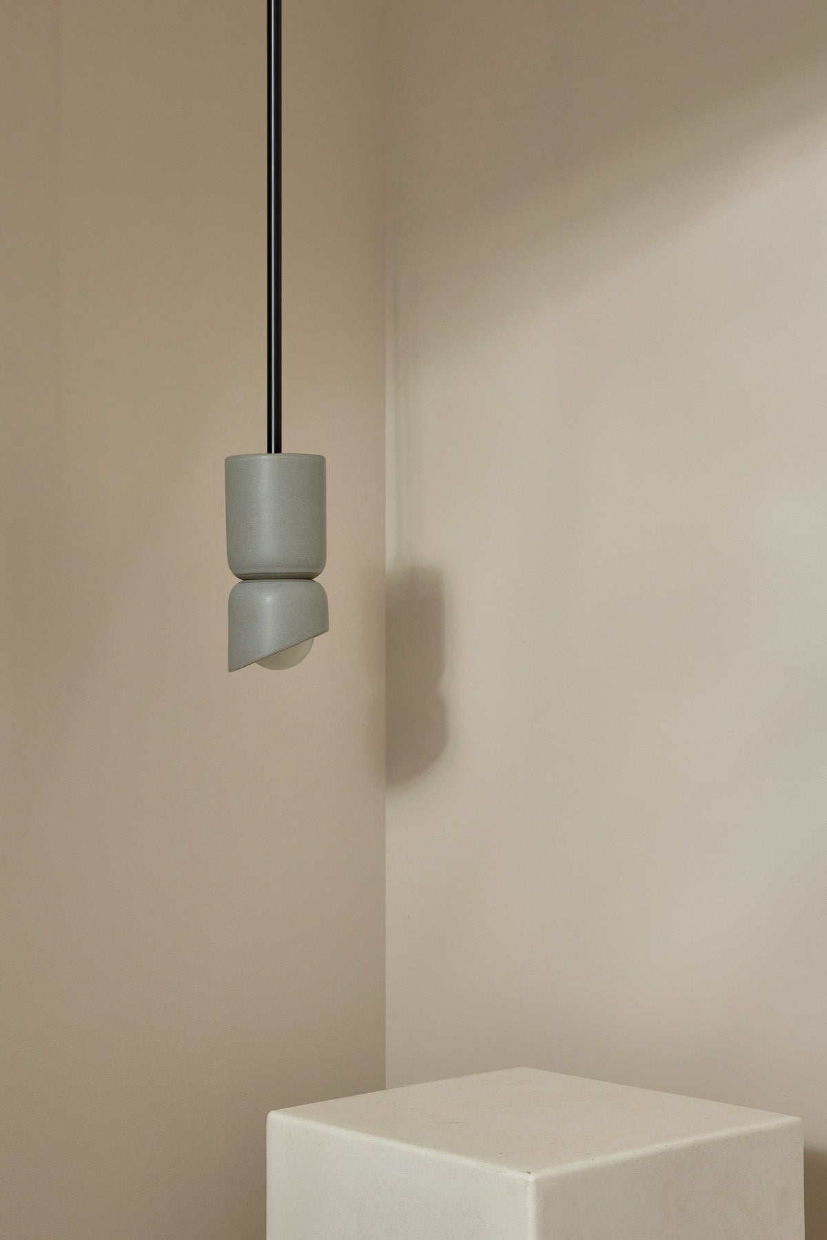 Terra 1.5 Pendant Light - Solid Rod