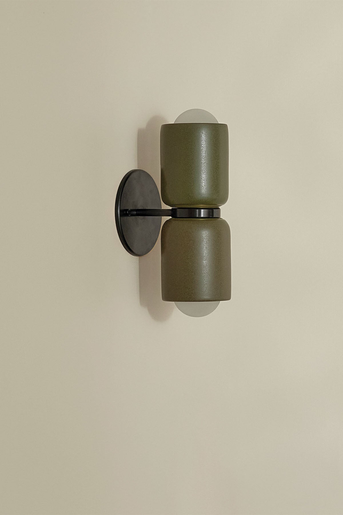 Terra 2 Wall Light