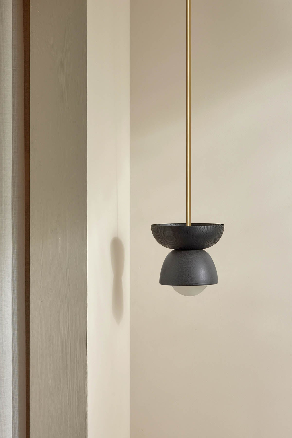 Terra 00 Pendant Light - Solid Rod