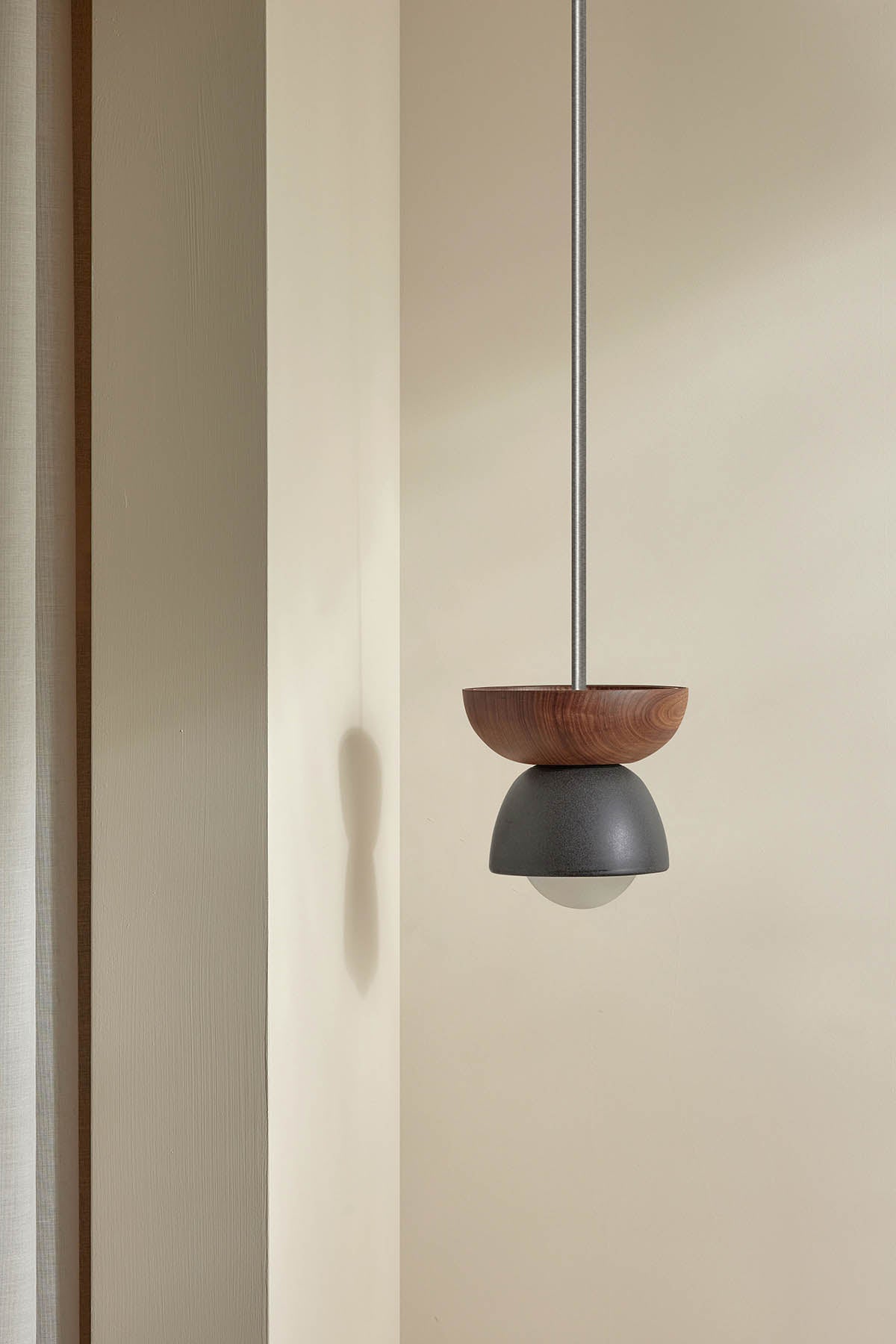 Terra 00 Pendant Light - Solid Rod