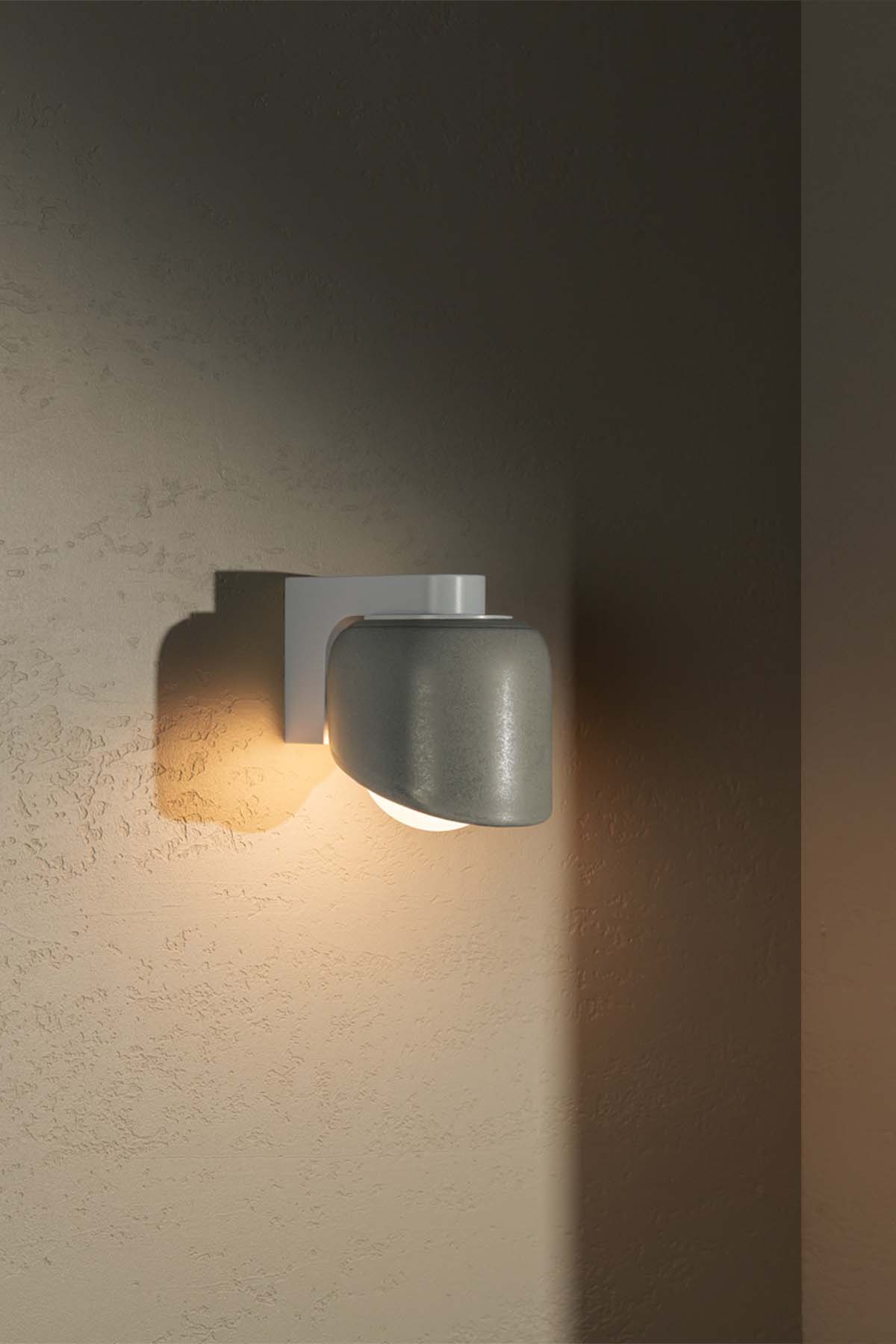 Terra 0.5 Wall Light