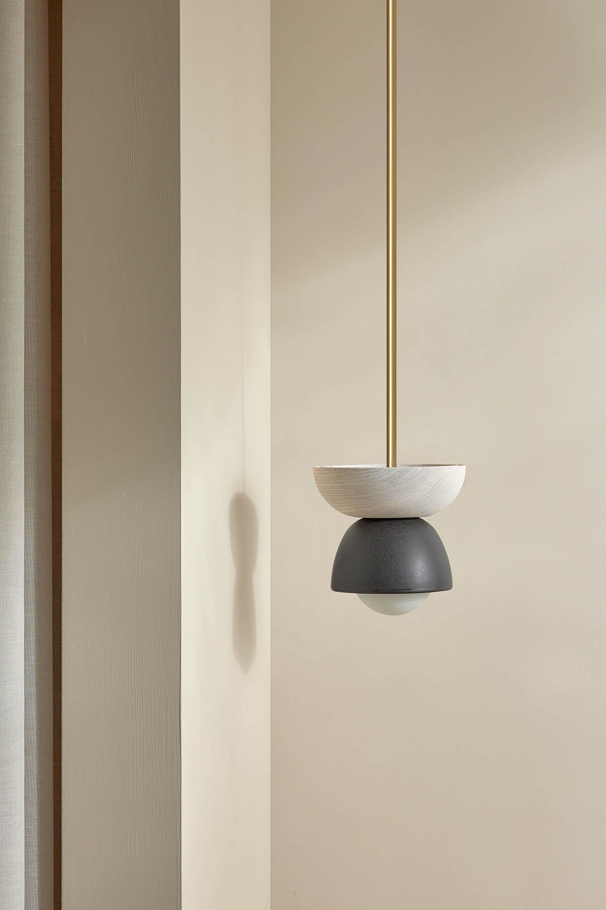 Terra 00 Pendant Light - Solid Rod