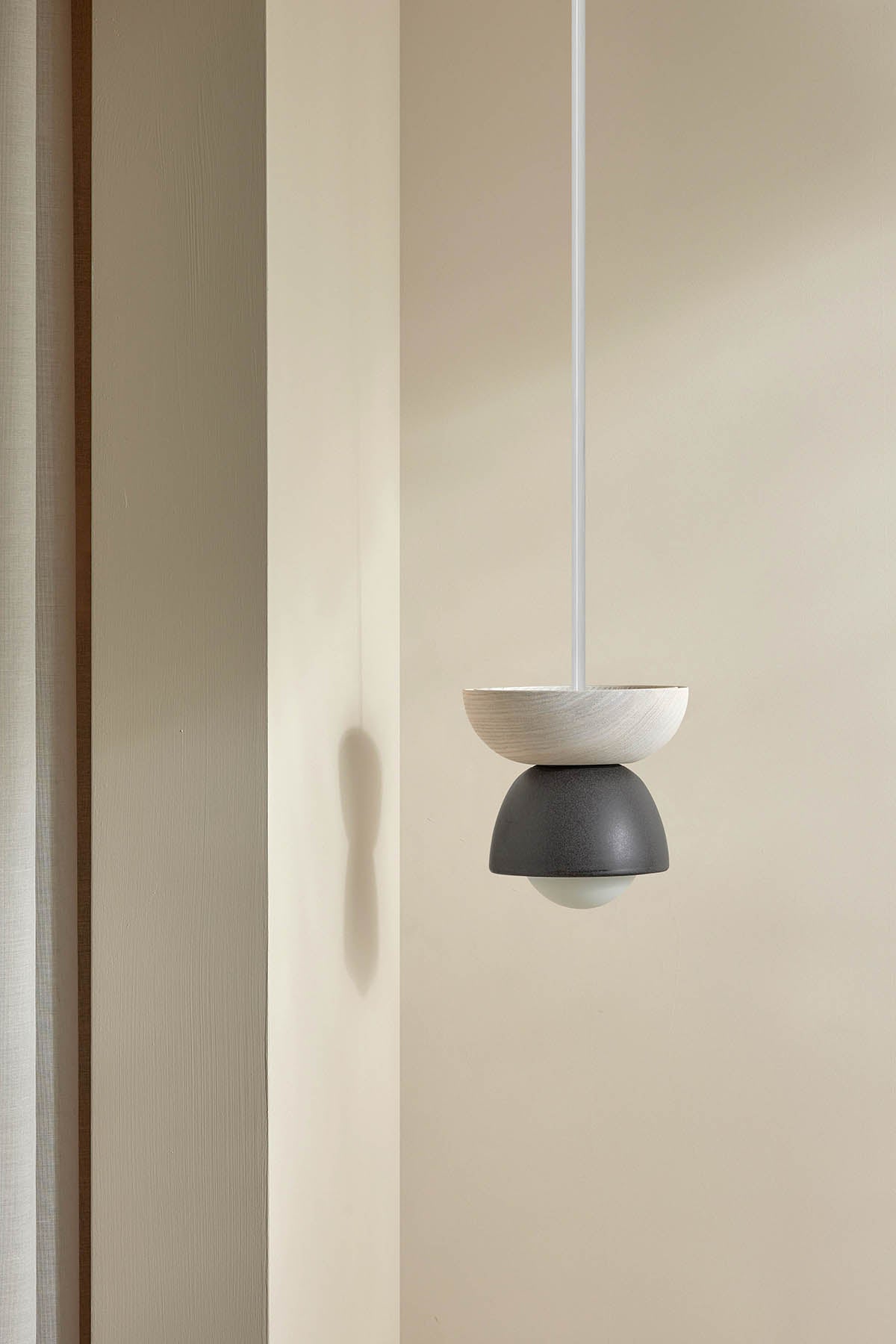 Terra 00 Pendant Light - Solid Rod