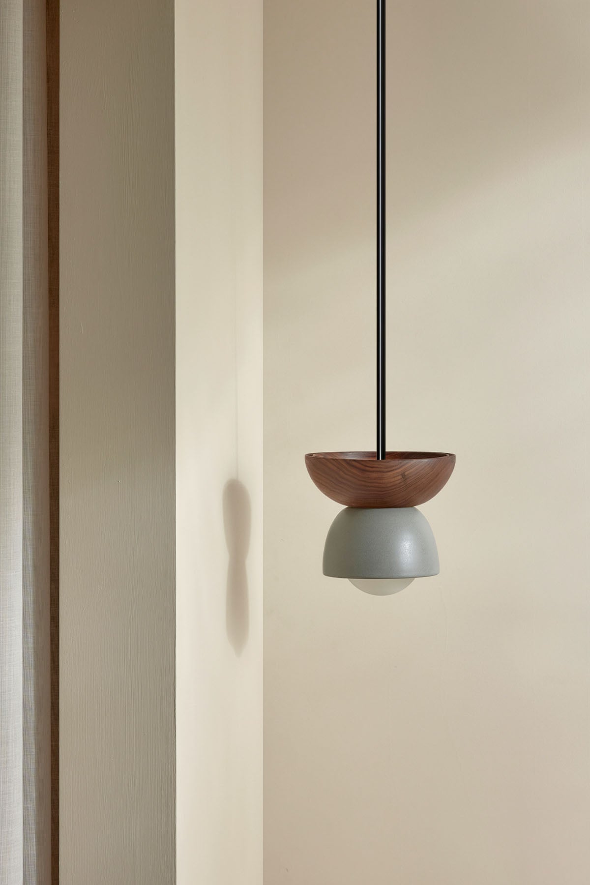 Terra 00 Pendant Light - Solid Rod