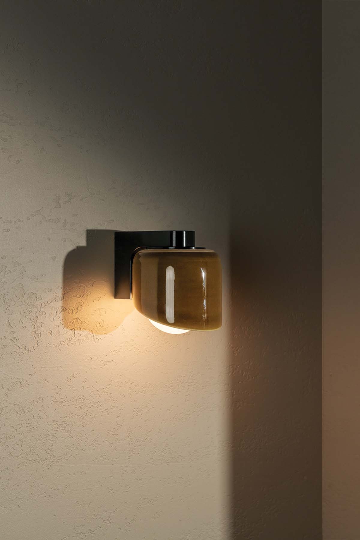 Terra 0.5 Wall Light