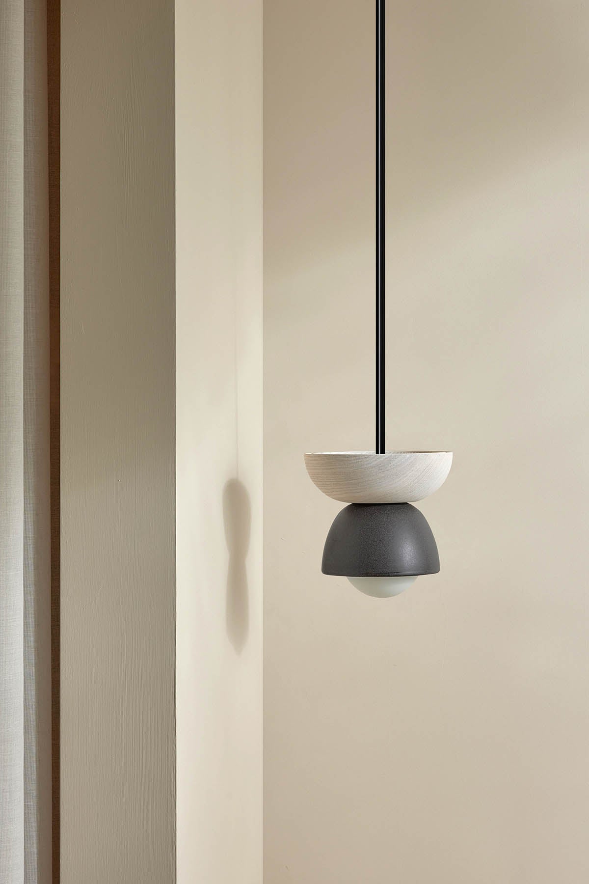 Terra 00 Pendant Light - Solid Rod