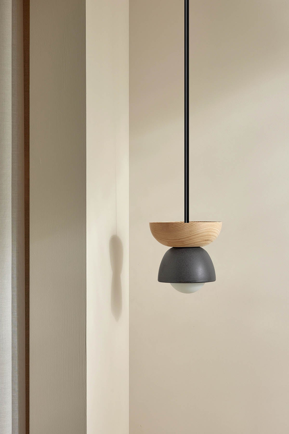 Terra 00 Pendant Light - Solid Rod
