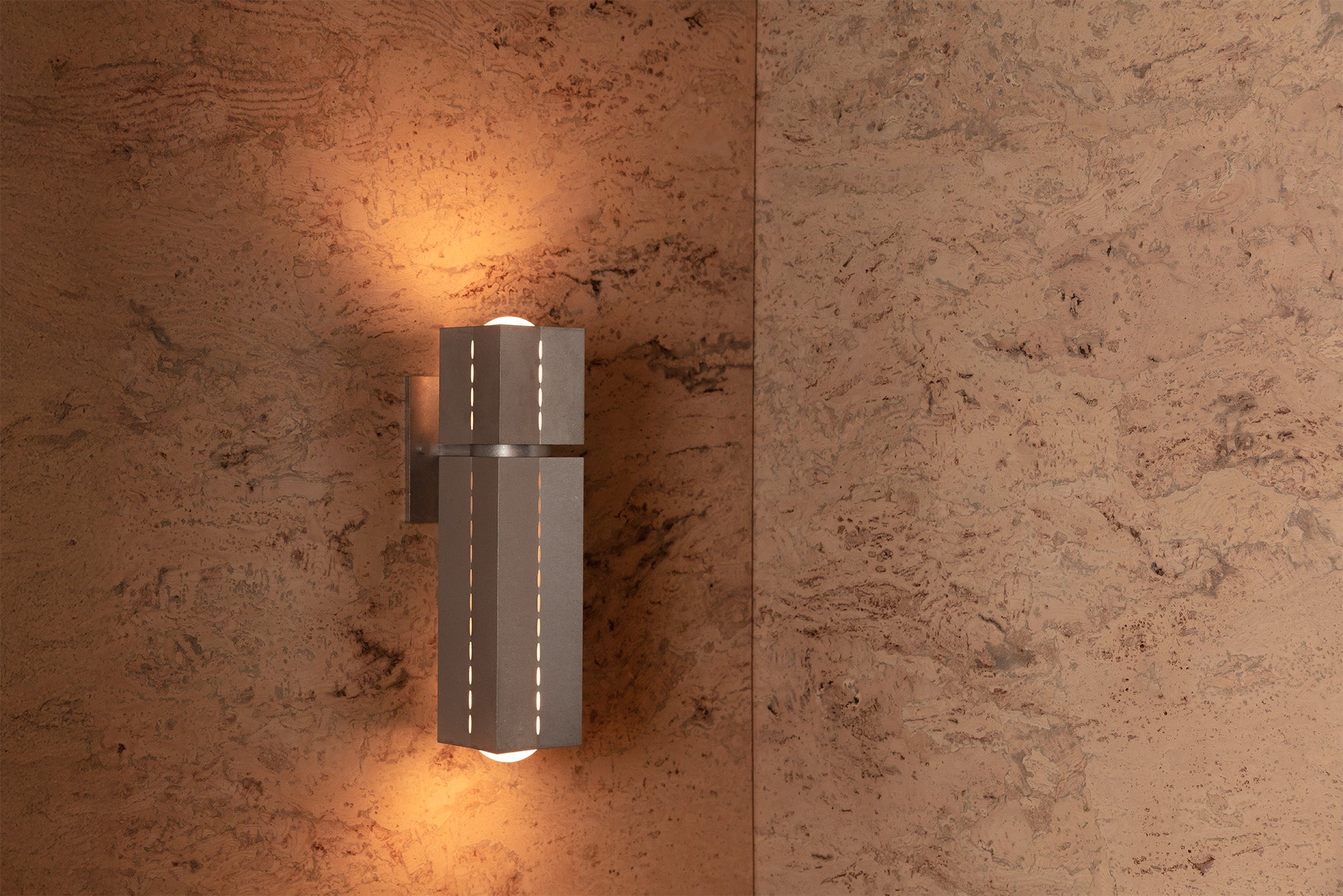 Polaris Wall Light, Medium