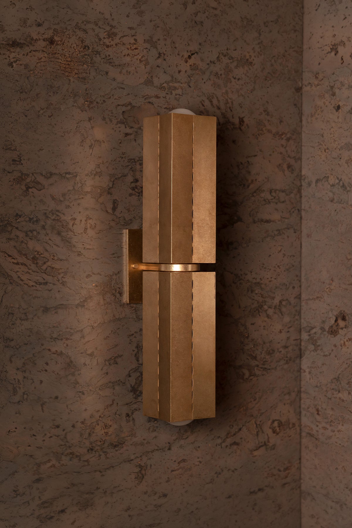 Polaris Wall Light, Lge, Tumbled Brass