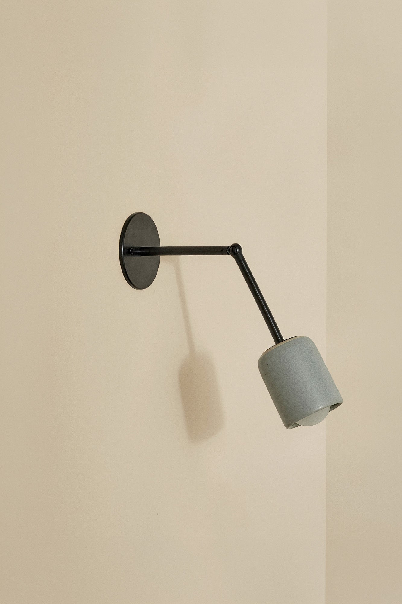 Terra 1 Long Wall Light
