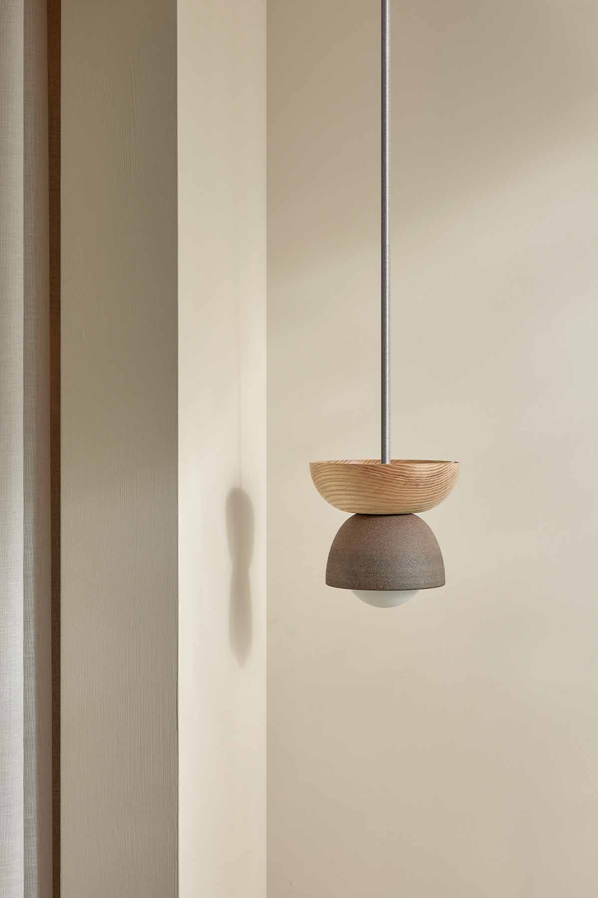 Terra 00 Pendant Light - Solid Rod