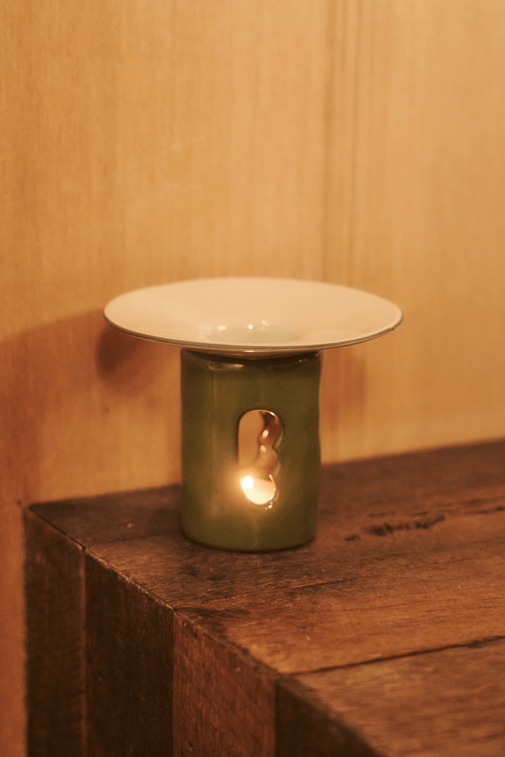 Black Blaze - Lumi√®re Oil Burner in Olive - Marz Designs - Marz Designs - Black Blaze - Lumi√®re Oil Burner in Olive