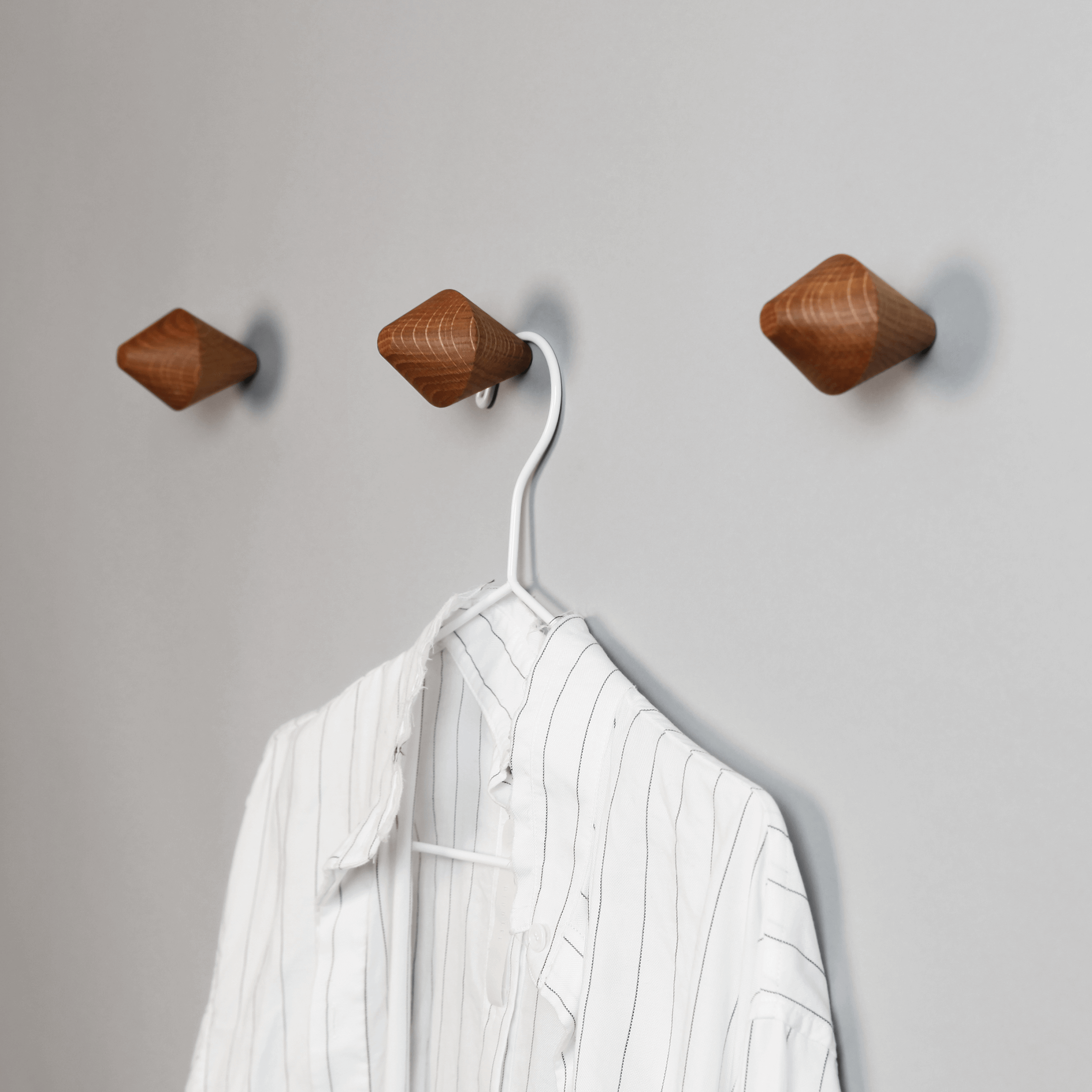 BRIGHT BEADS WALL HOOKS - Marz DesignsMarz Designs