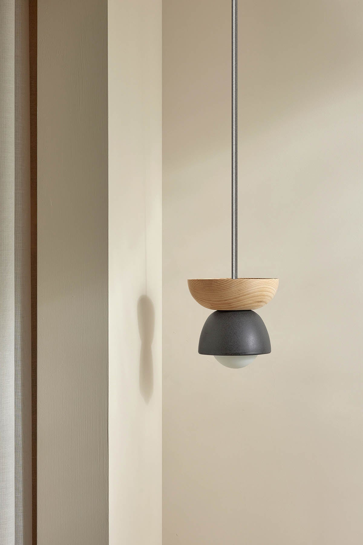 Terra 00 Pendant Light - Solid Rod