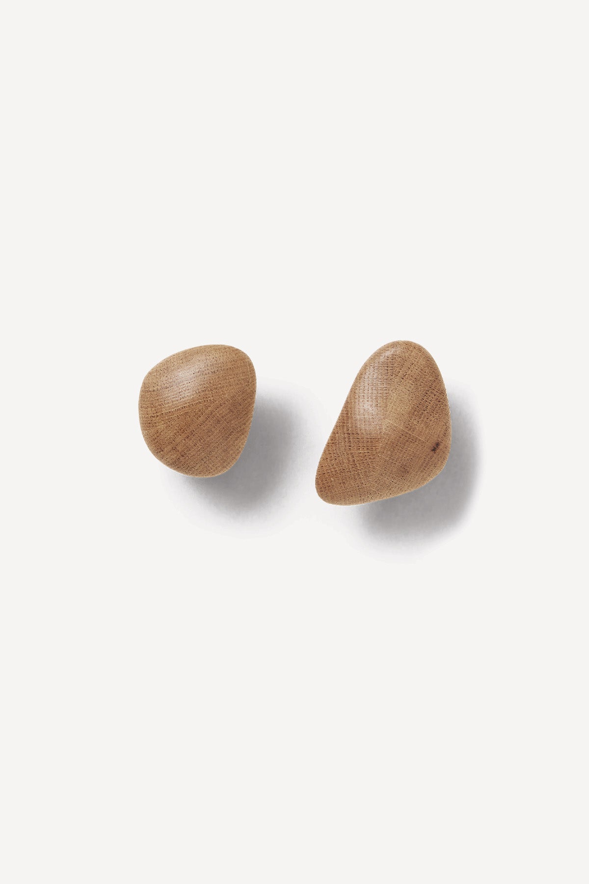 Cairn Hooks · Set of 2 · Oak - Marz Designs - Ferm Living - Cairn Hooks · Set of 2 · Oak