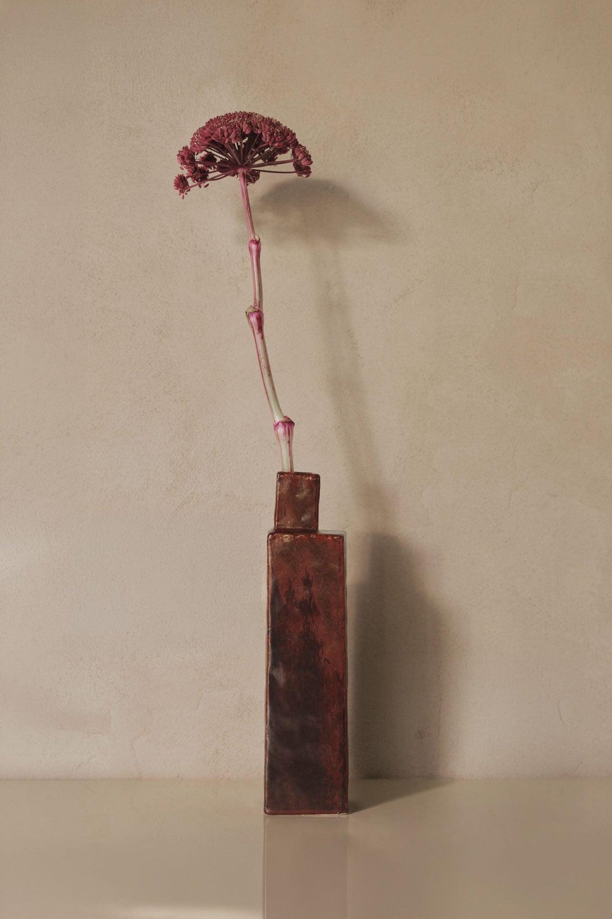 Ferm Living Koa Vase, H40 - Red Brown - Marz Designs - Ferm Living - Ferm Living Koa Vase, H40 - Red Brown