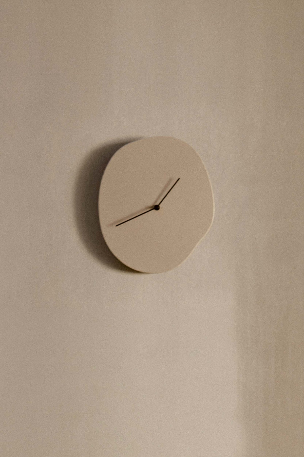 Ferm Living Melt Wall Clock - Cashmere - Marz Designs - Ferm Living - Ferm Living Melt Wall Clock - Cashmere