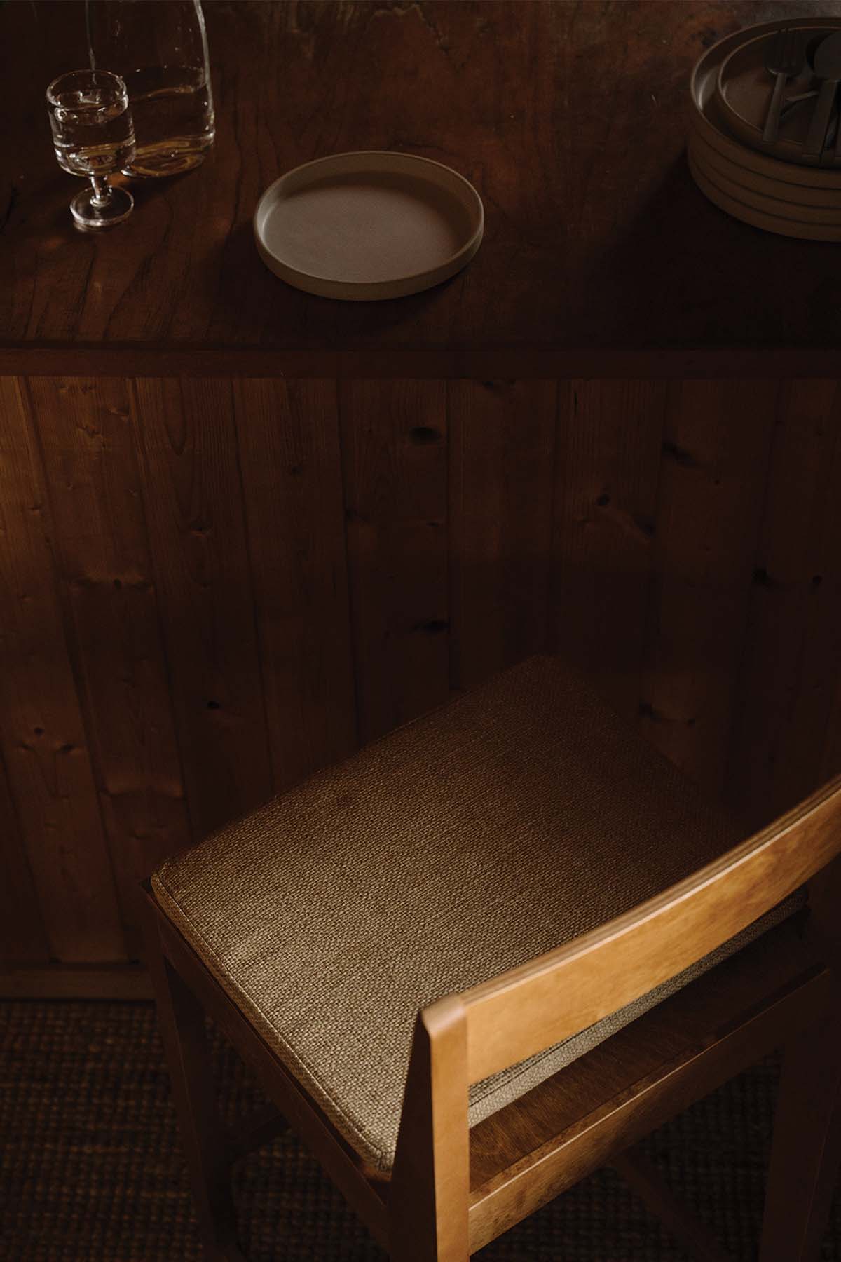 FRAMA | Bar Chair 01 | H65 - Marz Designs - FRAMA - FRAMA | Bar Chair 01 | H65