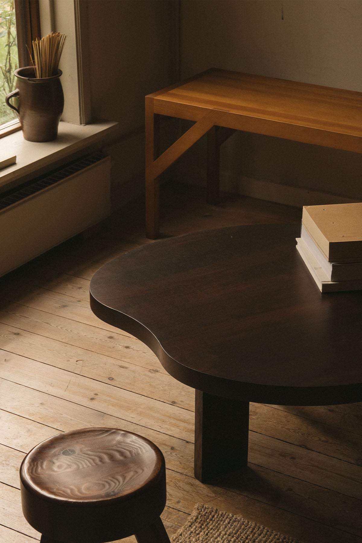 FRAMA | Farmhouse Coffee Table | Pond - Marz Designs - FRAMA - FRAMA | Farmhouse Coffee Table | Pond