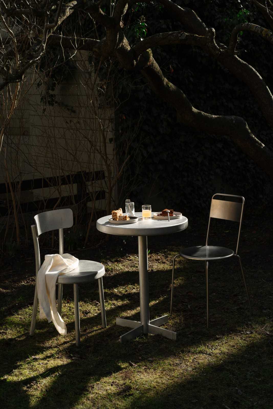 FRAMA | Tasca Table - Marz Designs - FRAMA - FRAMA | Tasca Table
