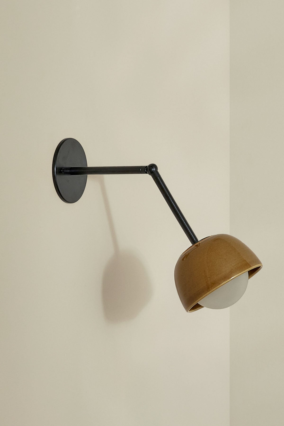 Terra 0 Long Articulating Light - Marz DesignsMarz Designs