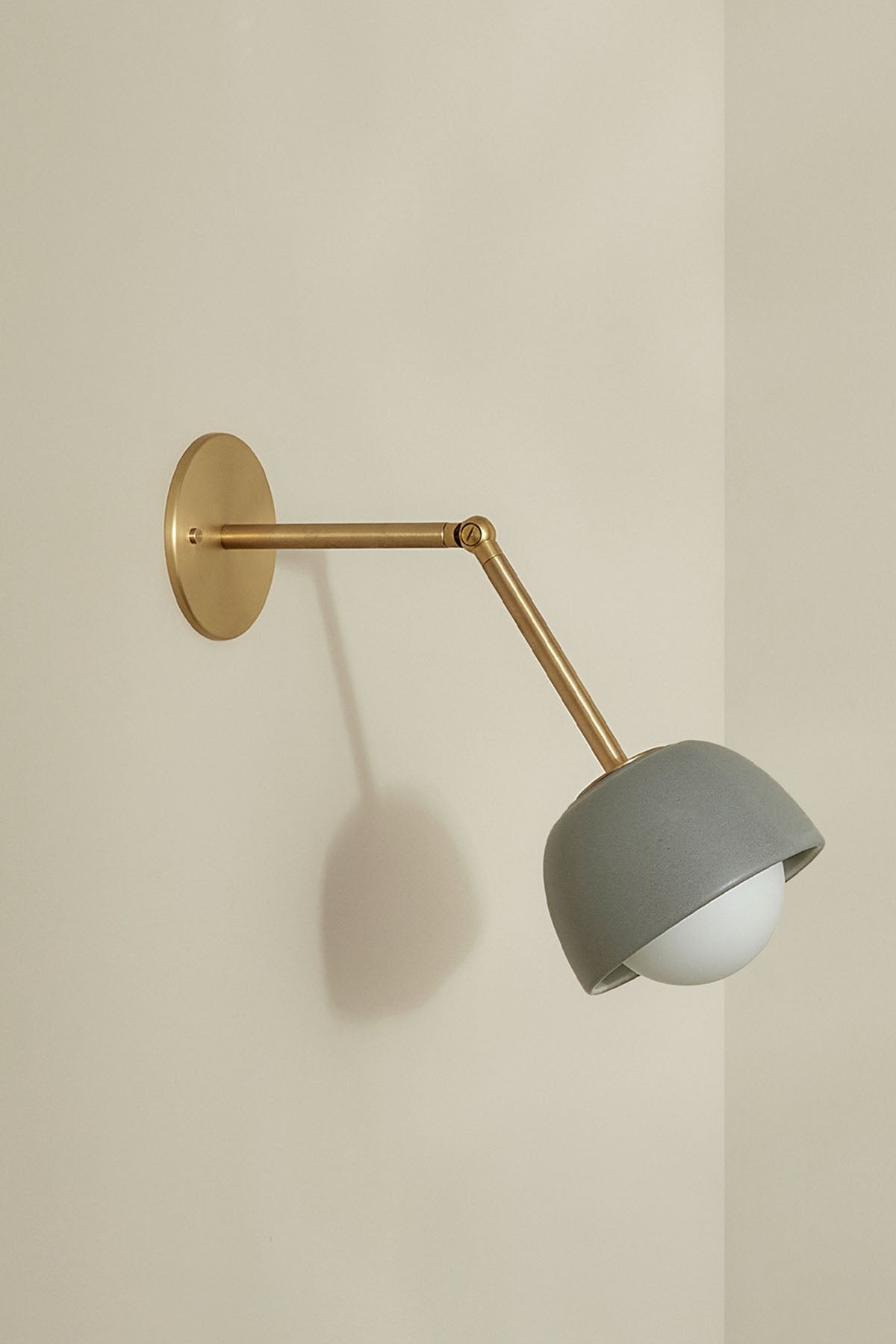 Terra 0 Long Articulating Light - Marz DesignsMarz Designs