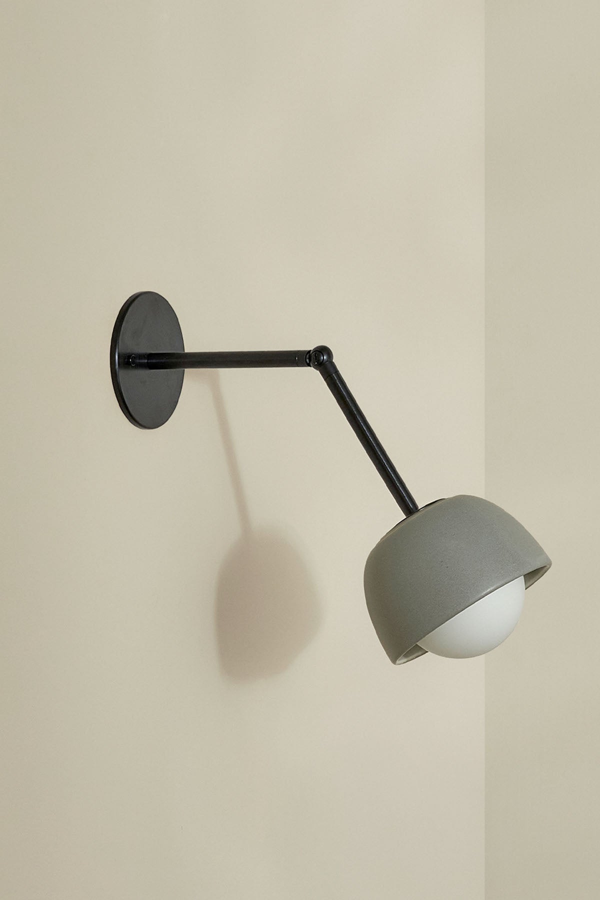 Terra 0 Long Articulating Light - Marz DesignsMarz Designs