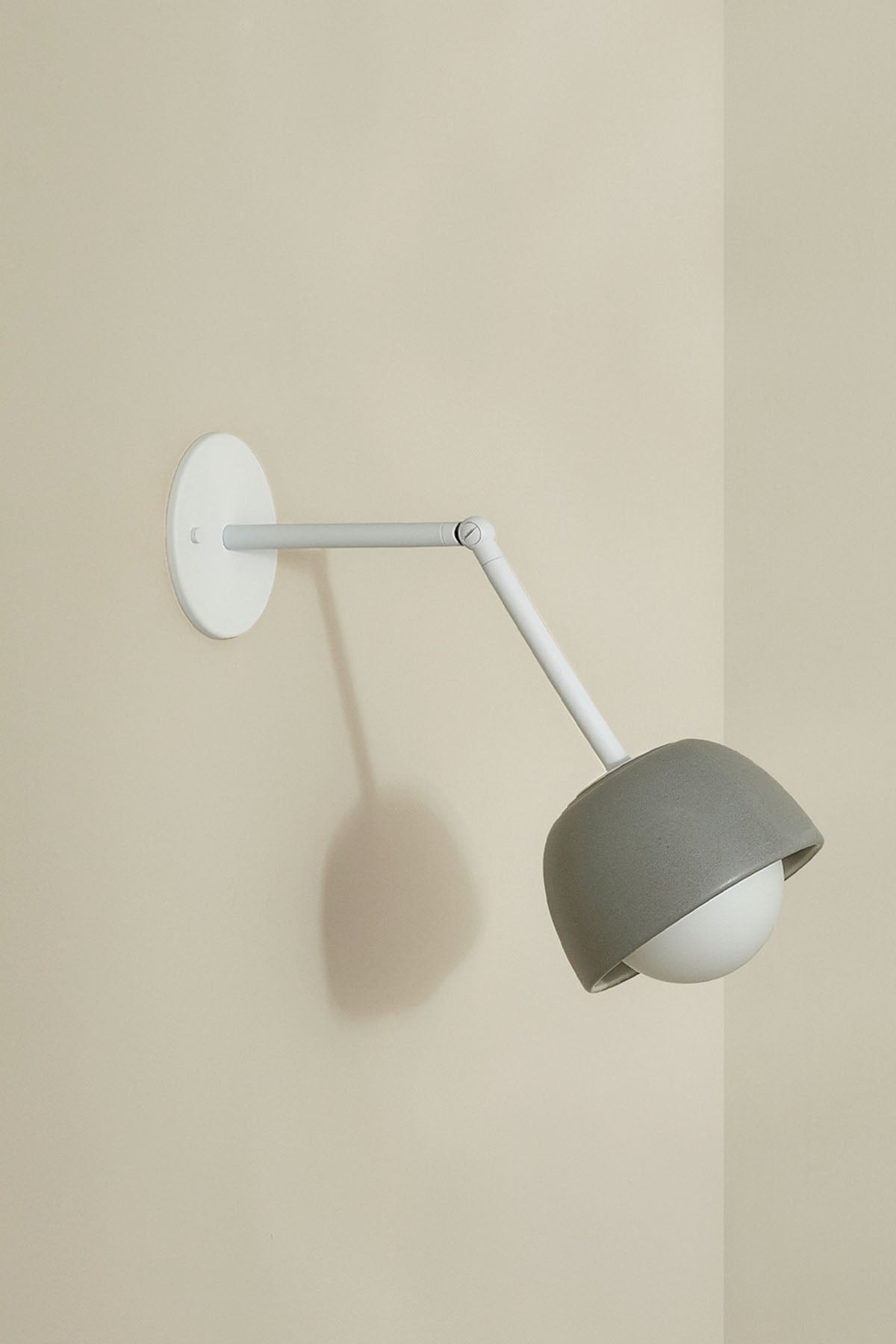 Terra 0 Long Articulating Light - Marz DesignsMarz Designs