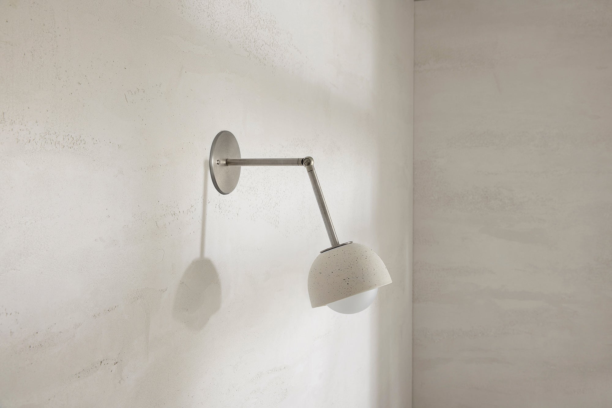 Terra 0 Long Articulating Light - Marz DesignsMarz Designs