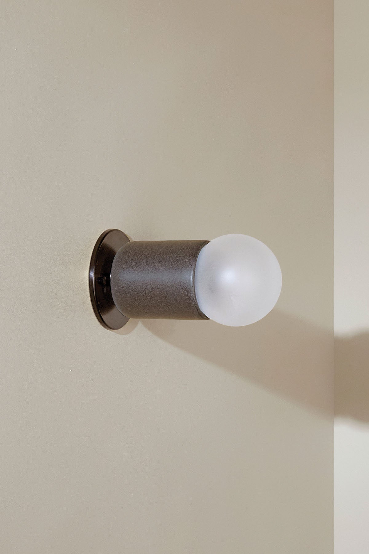 Terra 1 Surface Sconce, Slim Base - Marz Designs - Marz Designs - Terra 1 Surface Sconce, Slim Base