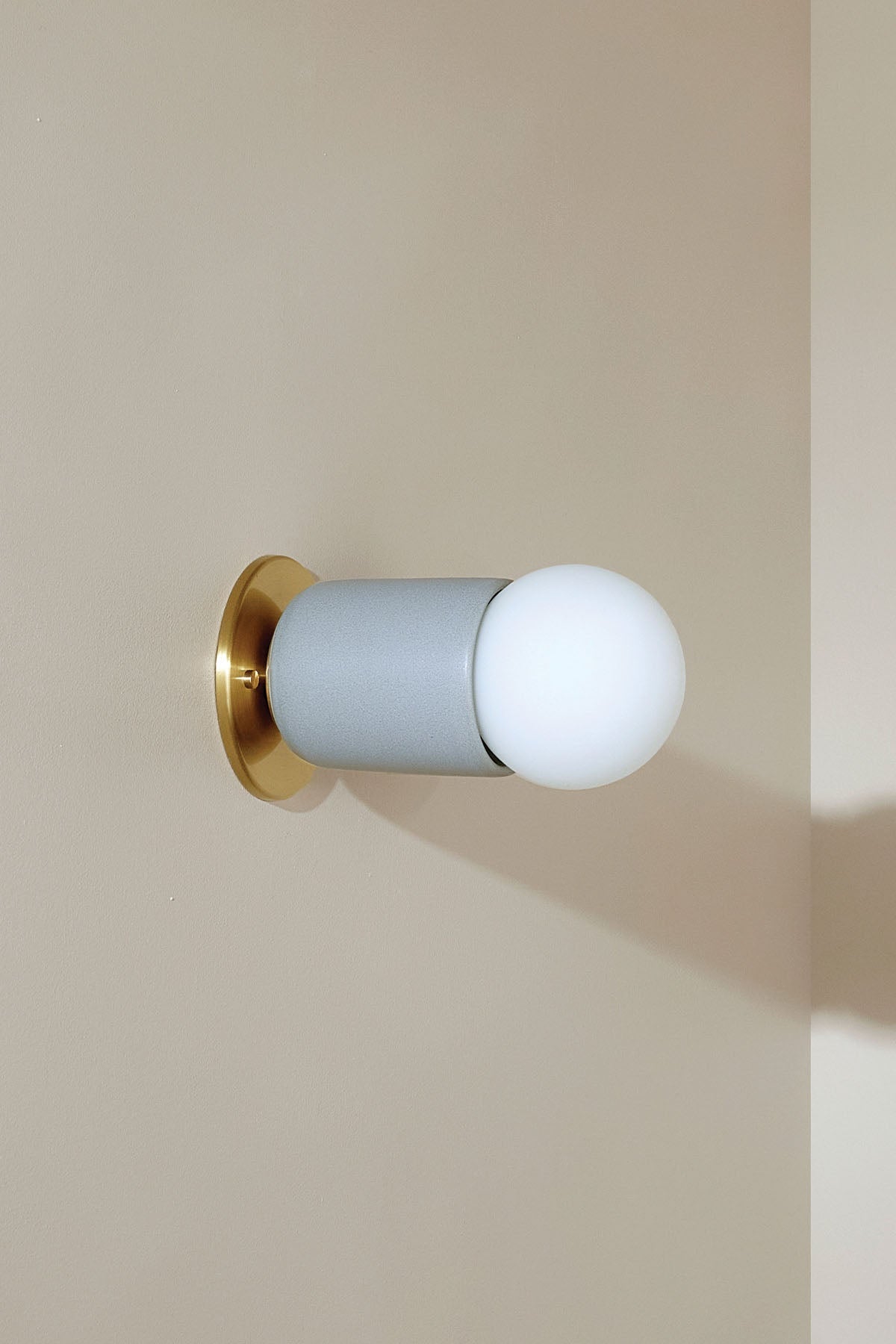 Terra 1 Surface Sconce, Slim Base - Marz Designs - Marz Designs - Terra 1 Surface Sconce, Slim Base