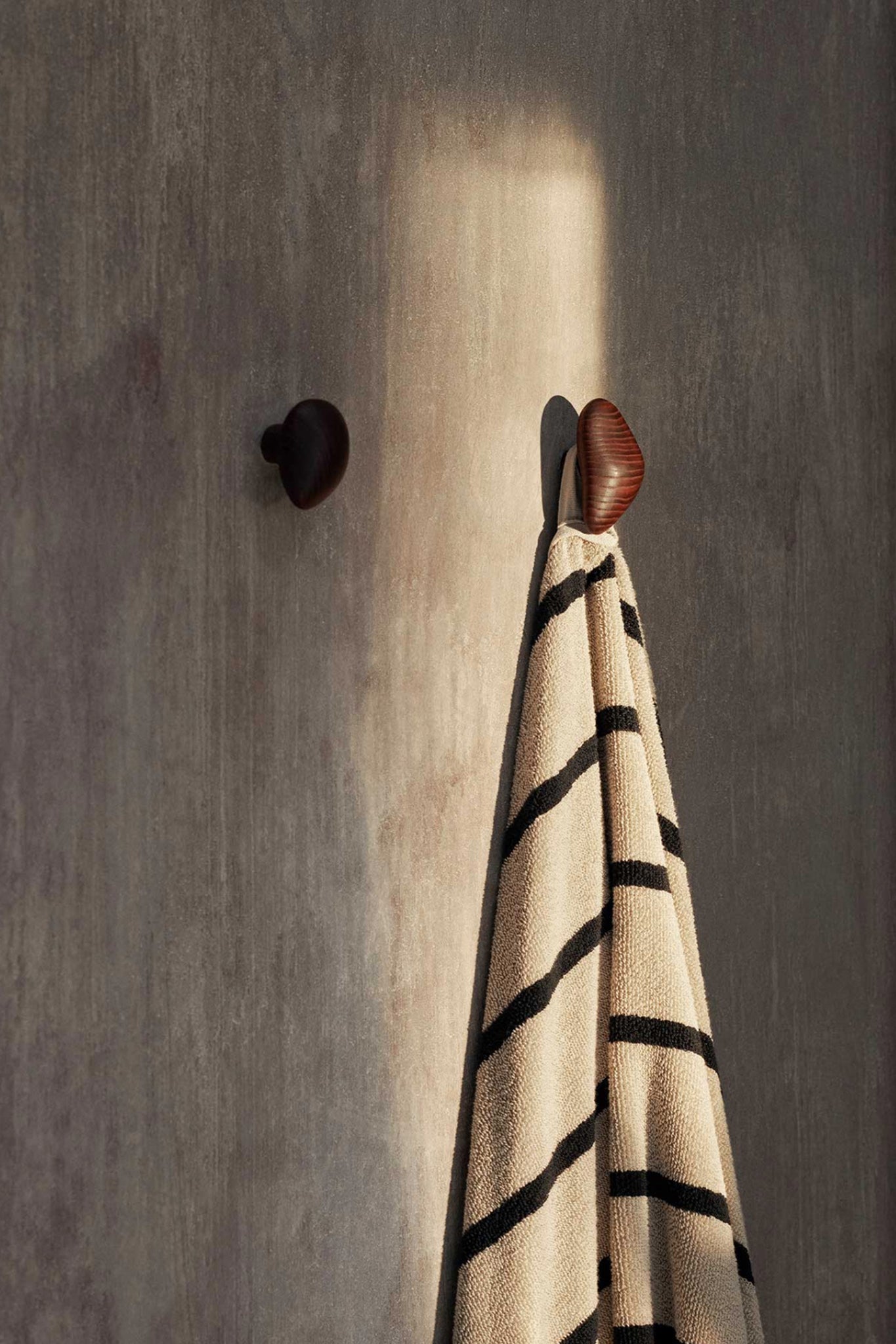 Ferm Living - Cairn Hooks - Set of 2 - Dark Brown - Marz Designs - Ferm Living -