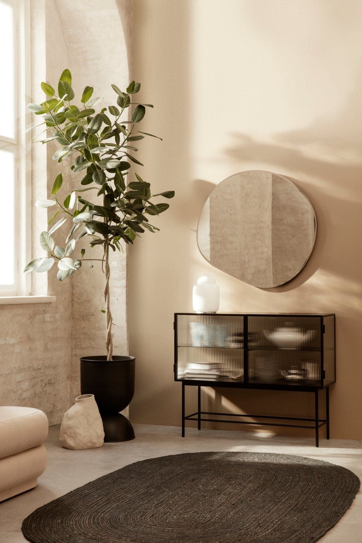 Ferm Living Hourglass Pot - Medium - Black - Marz Designs - Ferm Living -