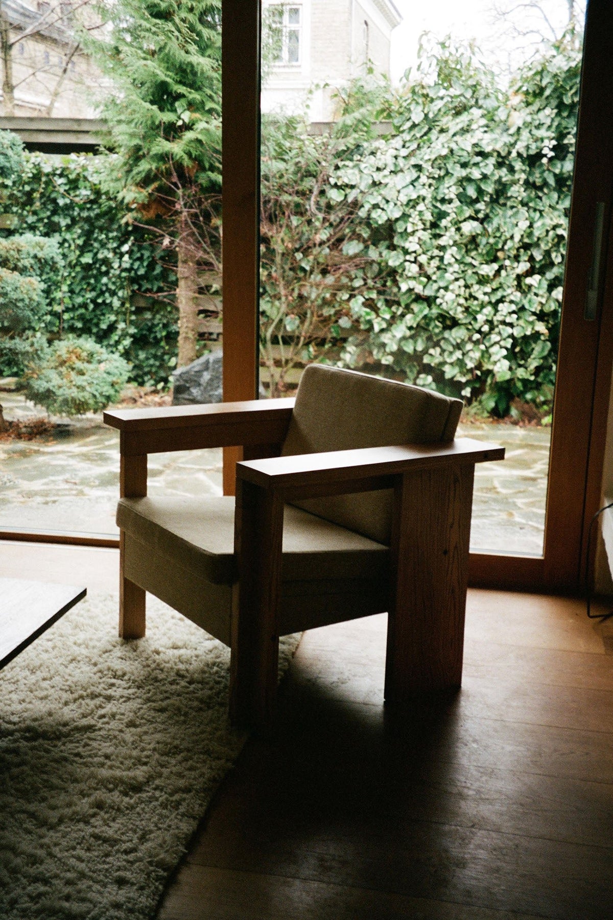 FRAMA SYMMETRY CHAIR - Marz Designs - FRAMA -